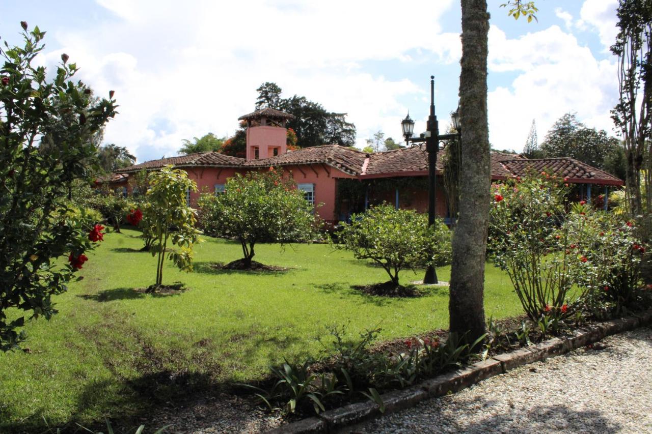 Ecohotel La Masia Llanogrande  Exteriör bild